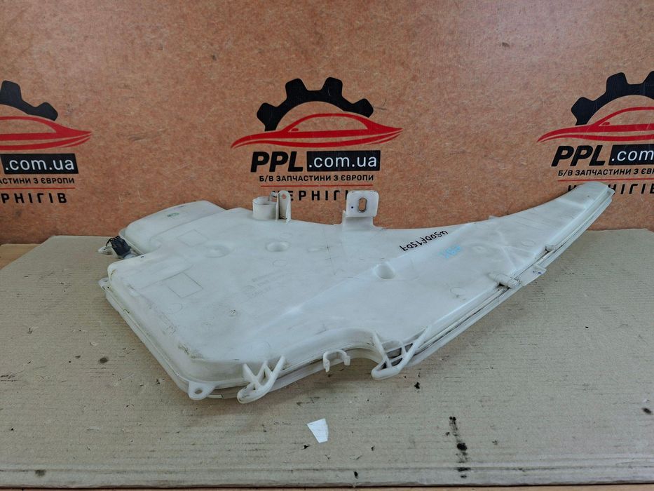 BMW 3 E90 E91 04-11 Бачок омывателя 235576