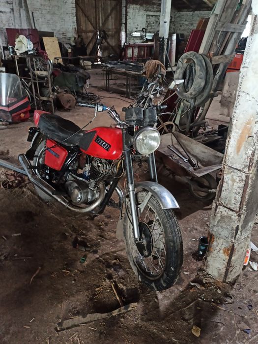 Иж планета с документами та акумом