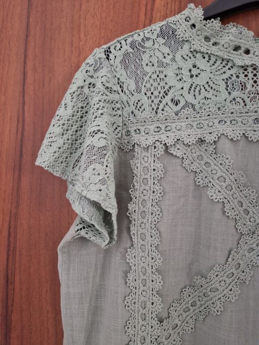Elegancka bluzka khaki z koronką, r. S/M