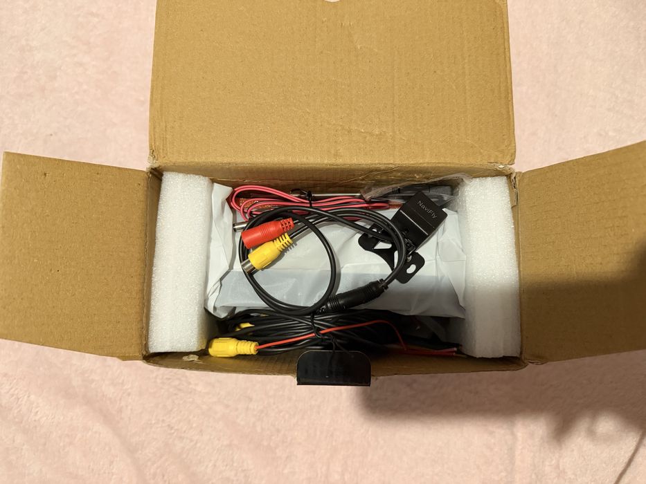 Radio 2DIN  Navifly 7” - c/ camara de marcha atras e comando