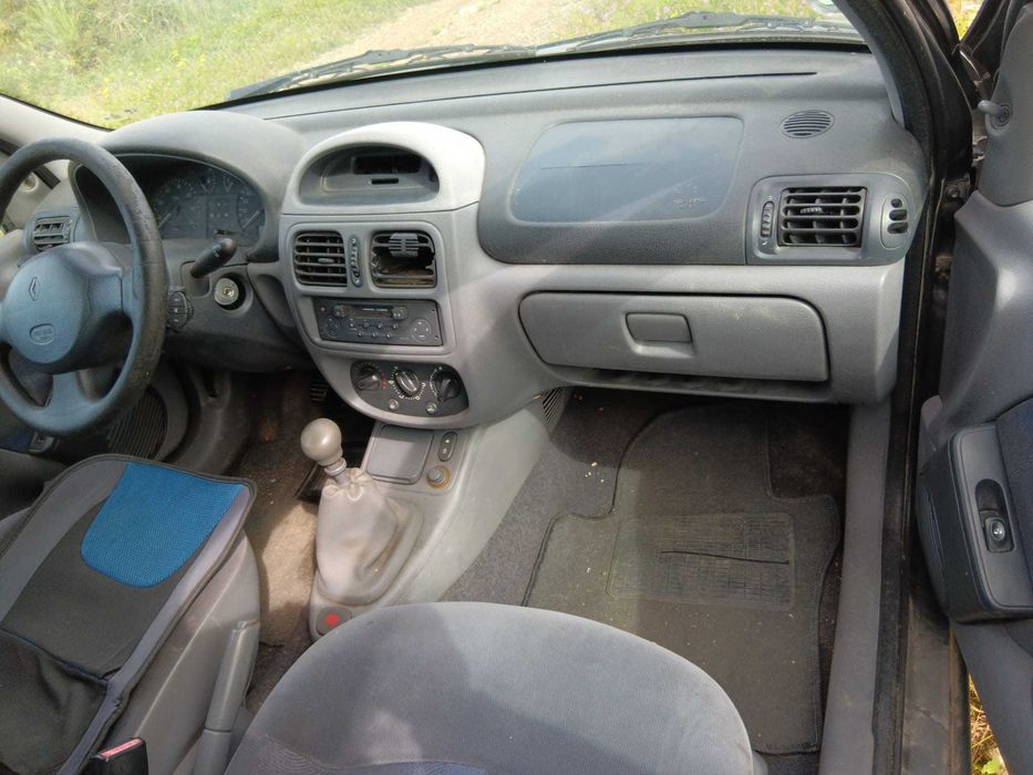 Renault clio 1.2 2001