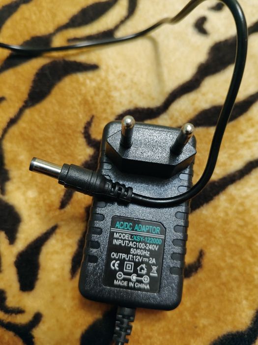 Блок живлення, адаптер 12v-2А