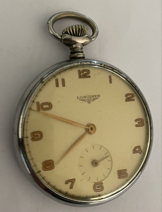 Relógio de bolso Longines.