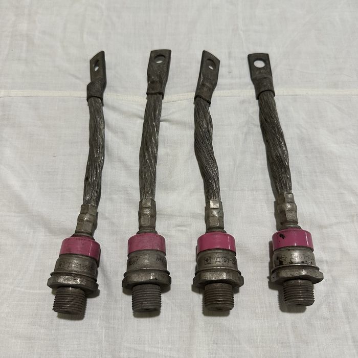 Діоди ДЛ-161-200 , ціна за всі