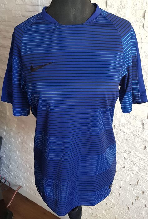 Nike Dri-Fit niebieski t-shirt sportowy w paski