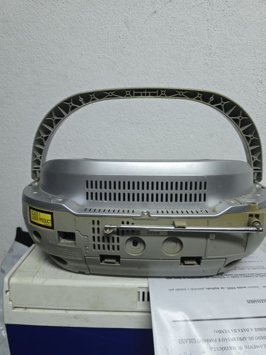 Mini sistema de som Panasonic RX-D26 (CD / cassetes / rádio)