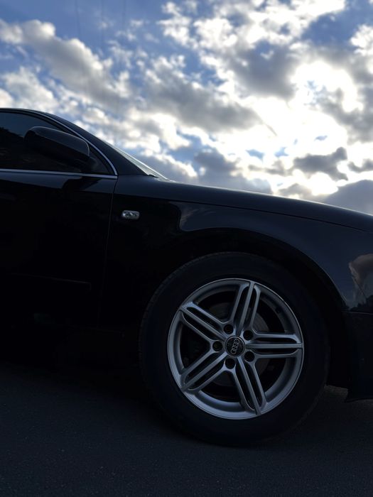 Продам Audi A4 b7