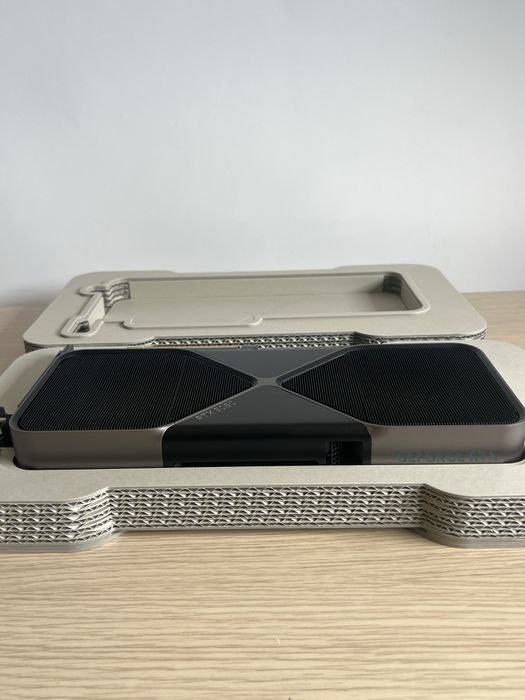 Nvidea Geforce RTX 5080 Founders Edition