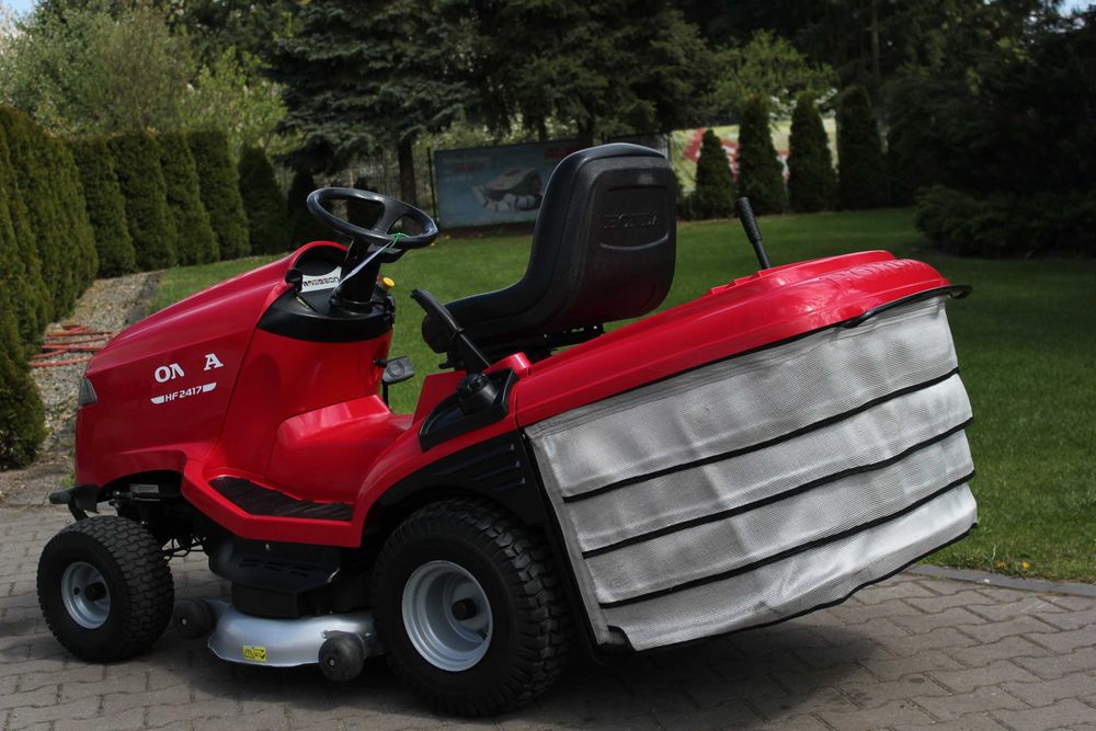 Honda 2417 V2 TRAKTOREK Kosiarka