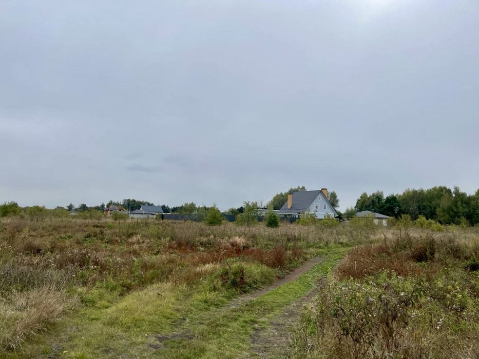 Продам земельну ділянку в с.Зазимʼє,вул. Новоселиця(поруч озеро)