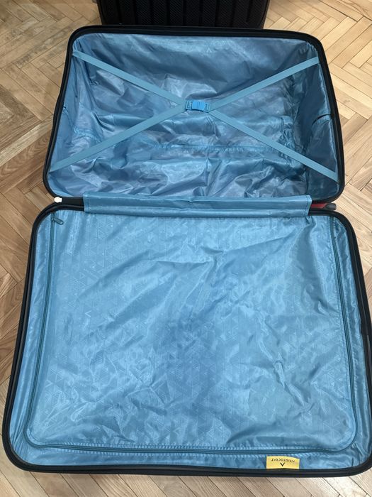 Aristocrat чемодан поликарбонат