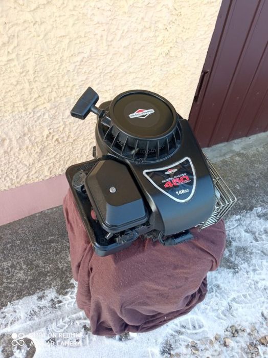 Sprzsprzedam silnik do kosiarki brig station