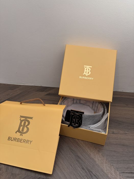 Pasek Burberry czarno-złoty