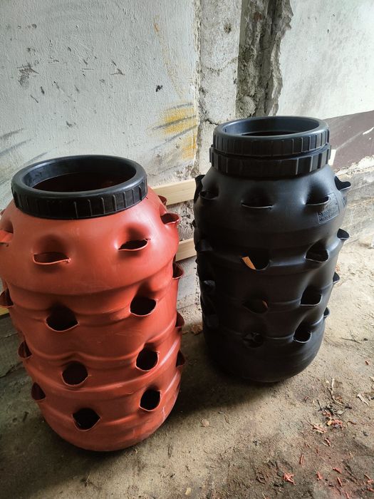 Beczki 220l na deszczówkę lub do przechowywania różnych rzeczy;)