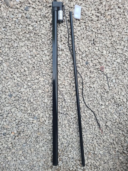 Siłownik elektryczny 12V liniowy