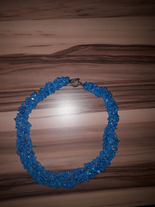 Колье из натуральной бирюзы