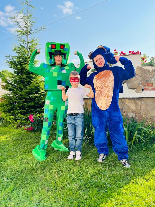 Аніматори Ростові ляльки Піньяти бульбашкове шоу Солодка вата Львів