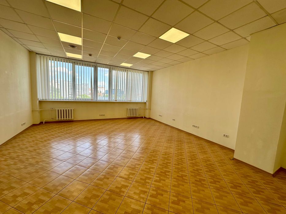 Офіс в БЦ, площа 54 кв.м, укриття, генератор, метро Дорогожичі власник