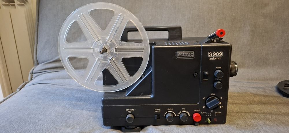 Projector Eumig 909 automix super 8 s8 super 8mm