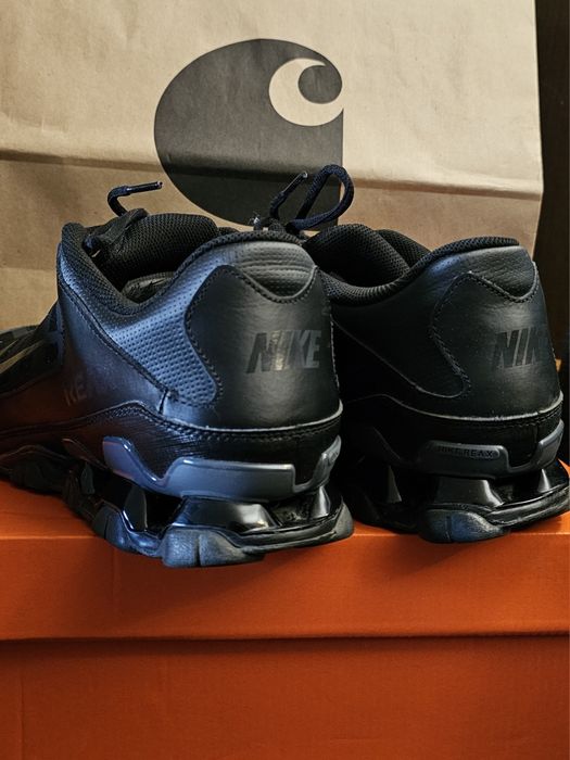 Nike performance reax 8