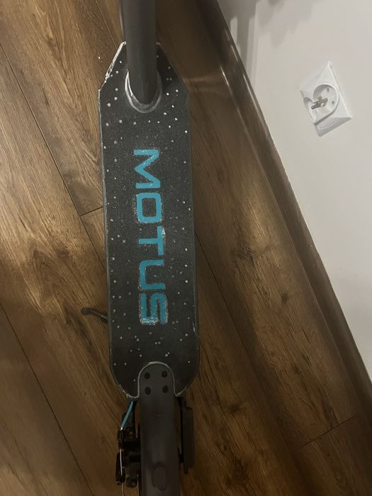 Motus scooty 8.5