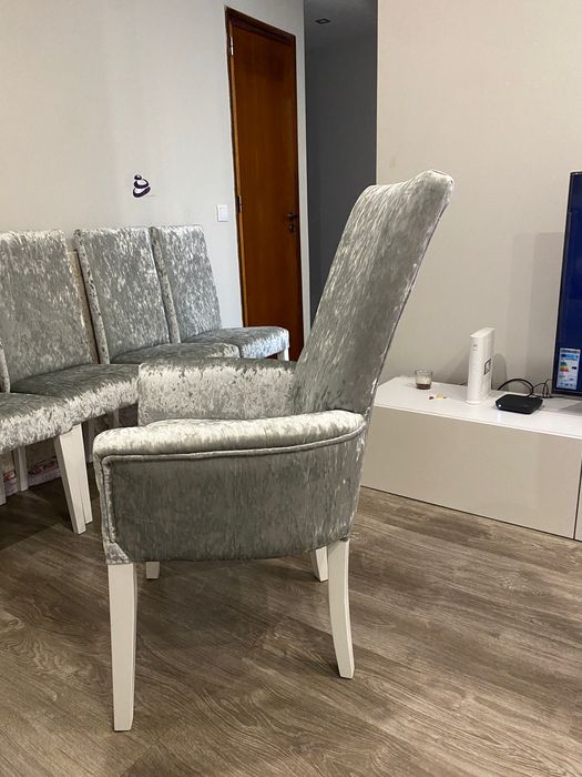 Mesa jantar + 6 cadeiras+2 poltronas