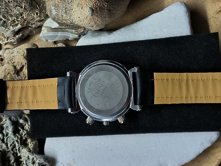Продам годинник Diesel TiME!