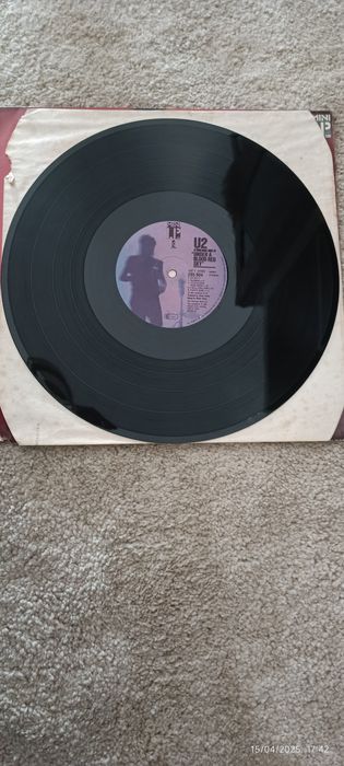 U2 "Under A Blood Red Sky" in exchange for Simply Red CD64730008010369121