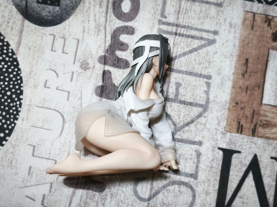 Figura Noodle Stopper da Goddess of Victory: Nikke.

- Design inspirad