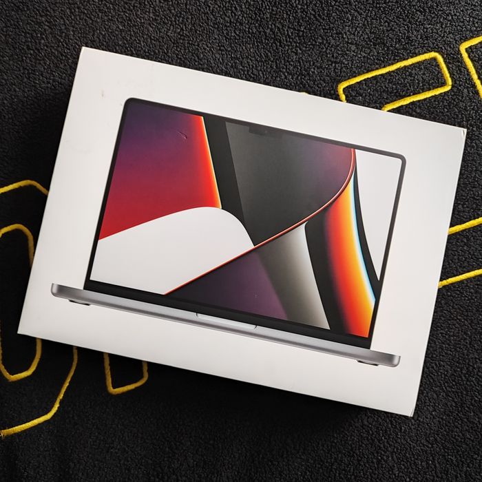 Apple MacBook Pro 14" (2021 та 2024)