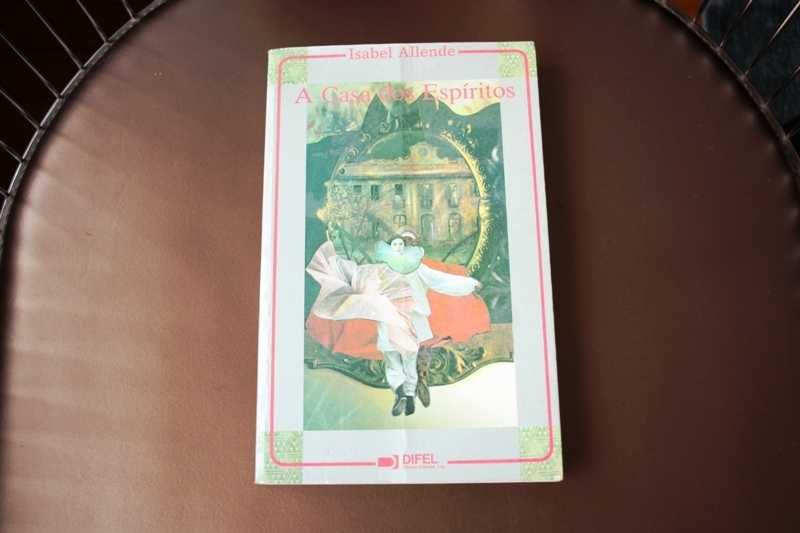 Livro A Casa dos espíritos Isabel Allende 1998