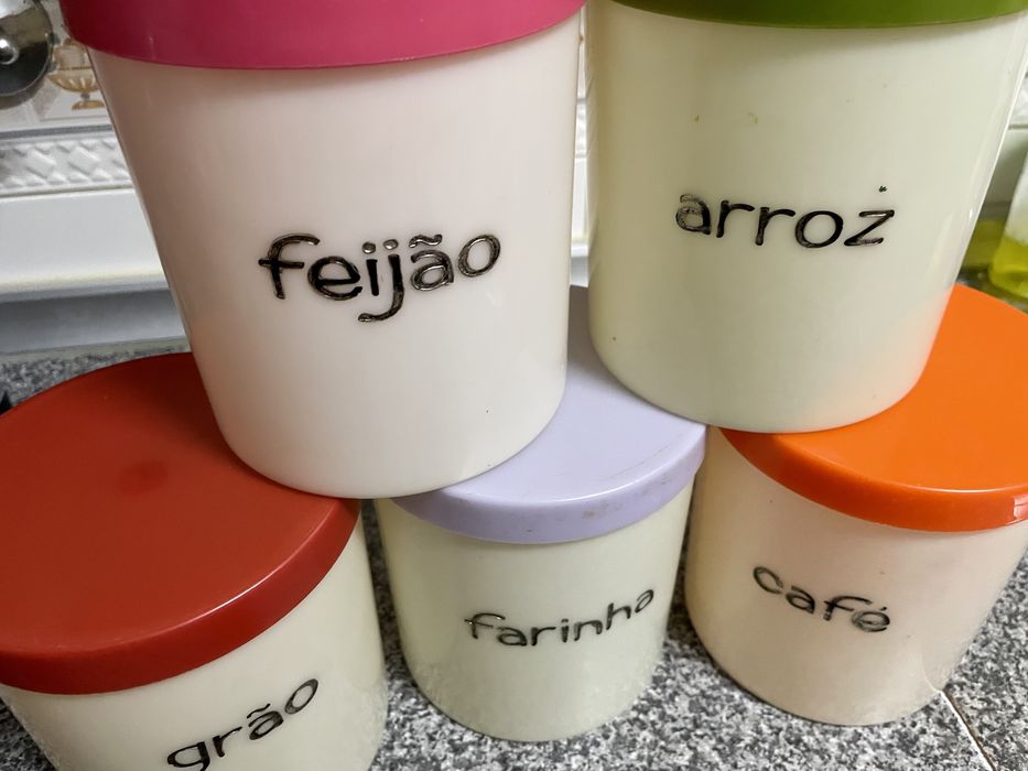 Caixas e latas de cozinha, antigas e vintage