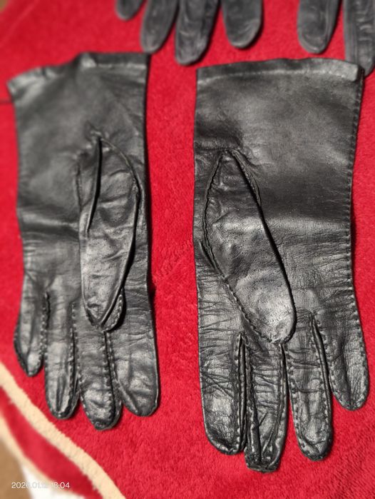 Gola de pele de coelho branco