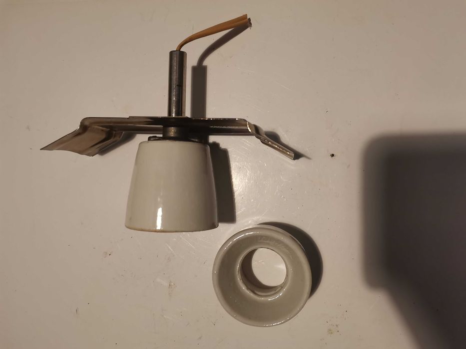 Ceramiczna oprawka żarówki PRL