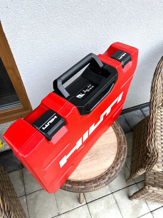 HILTI TE 30-22 nuron ,plus Dwa aku ,NOWA