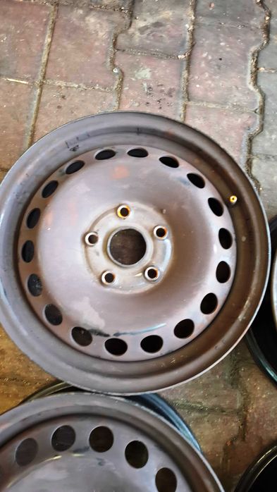 Felgi stalowe VW Golf V Touran 15" 5x112 6Jx15 ET47