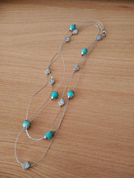 Colares e pulseira