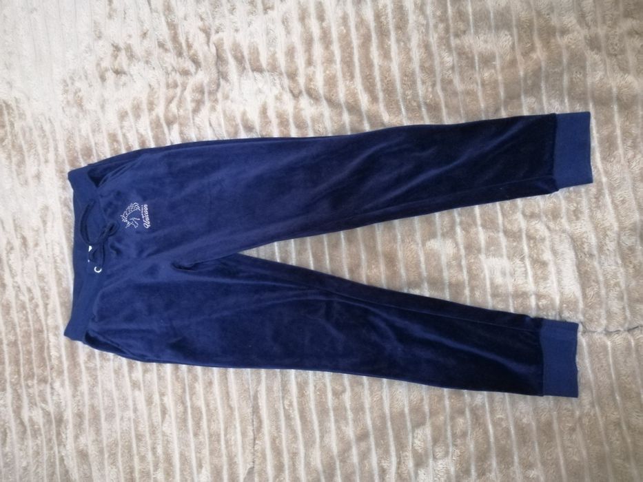 Костюм спортивний на дівчинку140-146