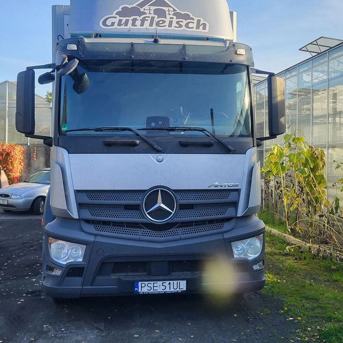 Mercedes-Benz
