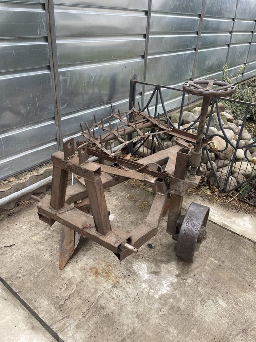 Плуг з бороною