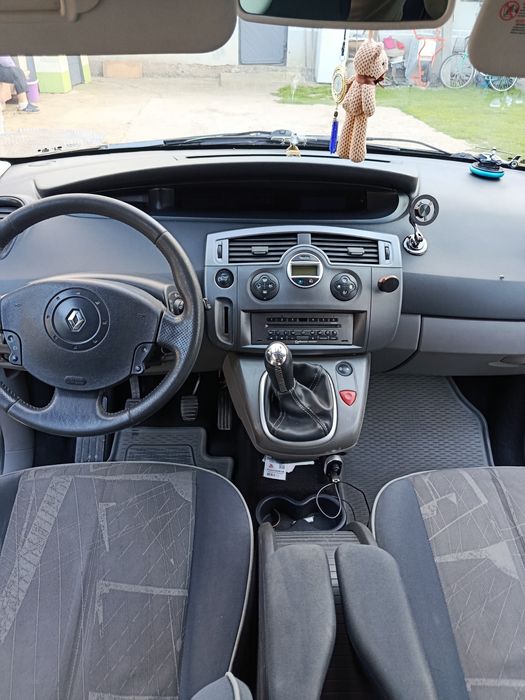 Продам автомобіль Рено Сценік2