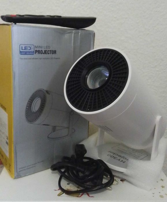 Projetor HY300 Android – Branco - Novo!!