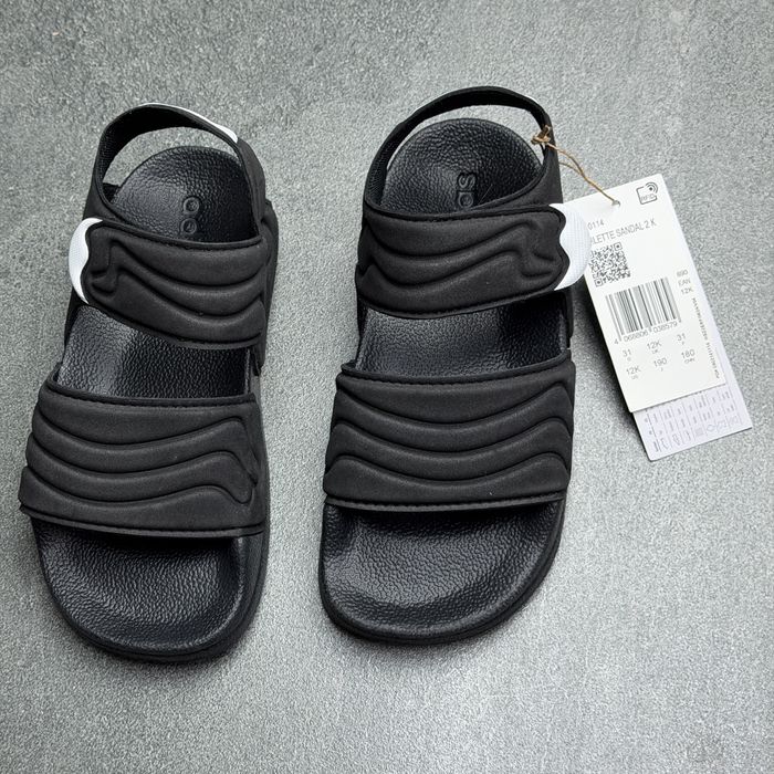 ОРИГІНАЛ 100% Дитячі босоніжки  адідас Adidas HQ0114 /31р.