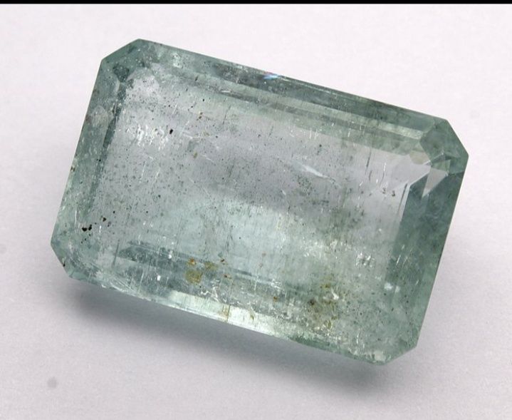 Água-Marinha GIGANTE (38.41 ct) - Corte Esmeralda e SEM Tratamento!