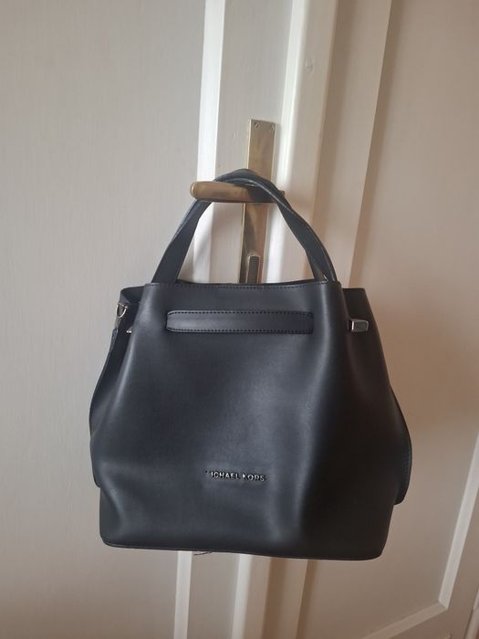 Torebka MK brak 1 litery