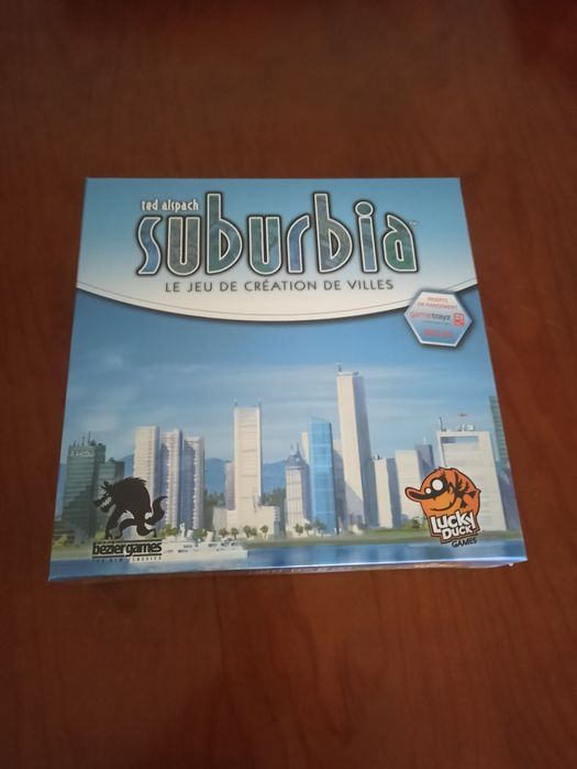 Vários jogos de tabuleiro NOVOS SELADOS