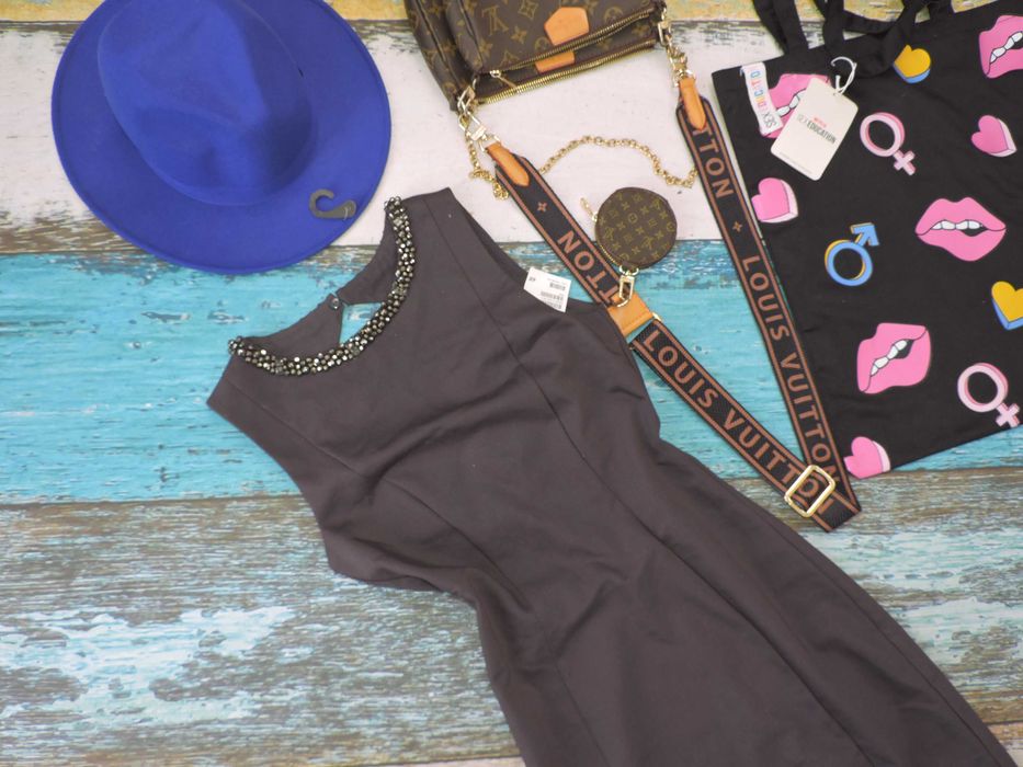 H&M  Nowa szara sukienka biżuteryjny dekolt 34