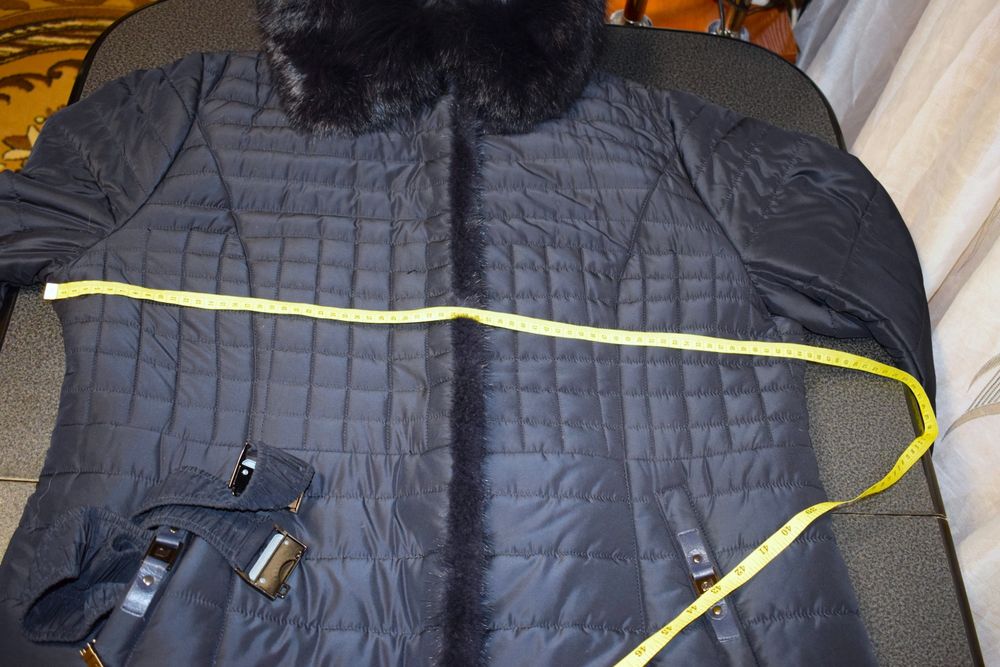 Пуховое стильное пальто не тяжолое