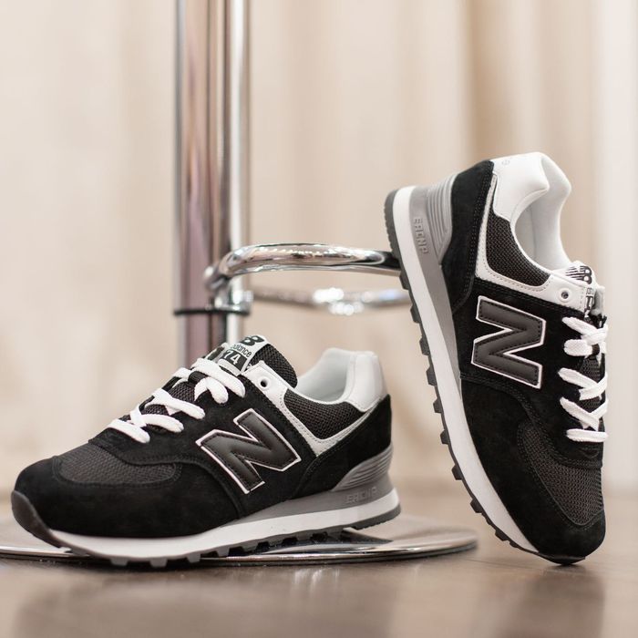 Чоловічі кросівки New balance 574 чорні з білим 37-46
