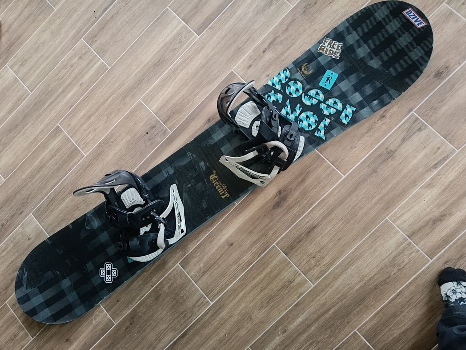 Deska snowboardowa Rossignol Circuit Wide z wiązaniami